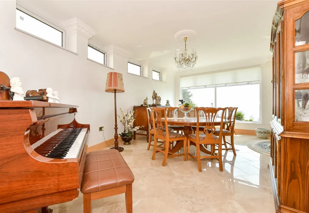 Dining Area - Park Road, Shanklin, Isle of Wight - Wards of Kent