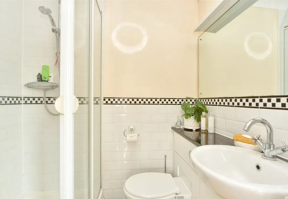 En-Suite Shower Room - The Street, Wormshill, Sittingbourne, Kent - Wards of Kent