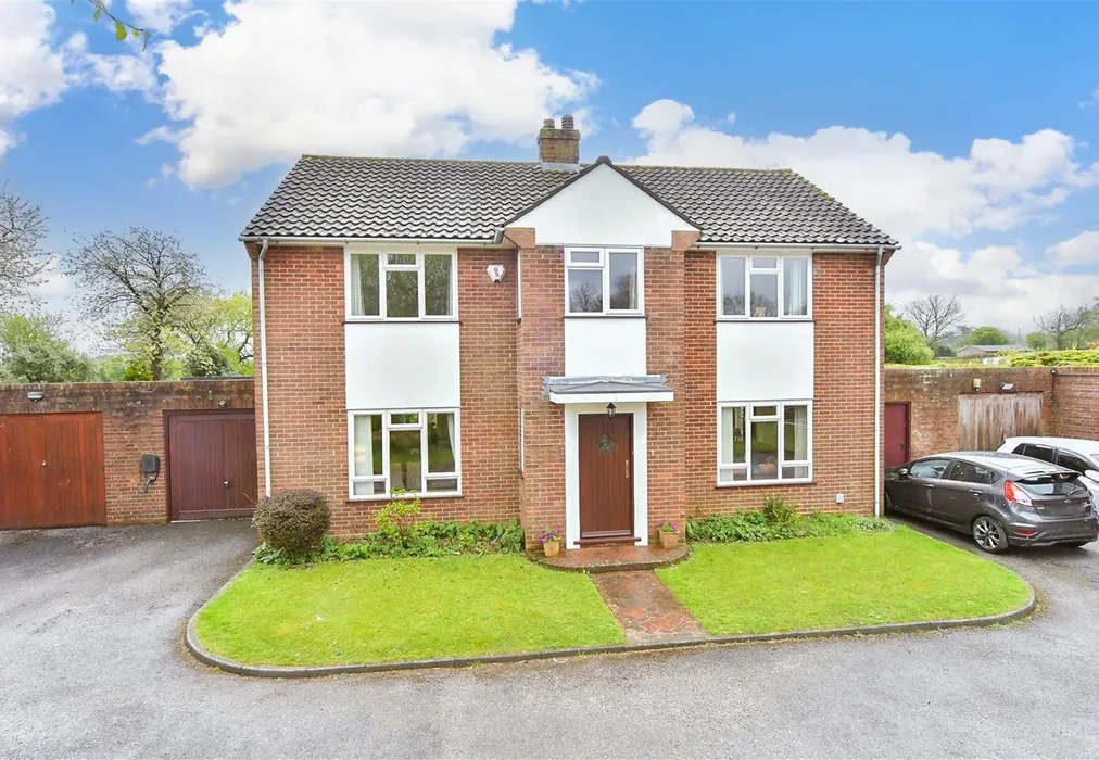 Front Web - The Street, Wormshill, Sittingbourne, Kent - Wards of Kent