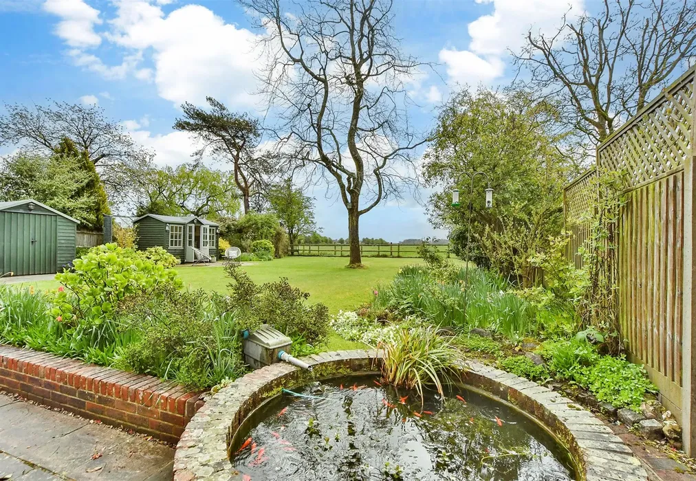 Rear Garden - The Street, Wormshill, Sittingbourne, Kent - Wards of Kent