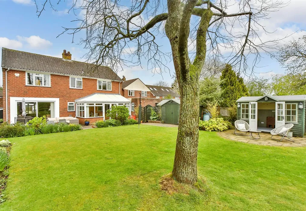 Rear Garden - The Street, Wormshill, Sittingbourne, Kent - Wards of Kent