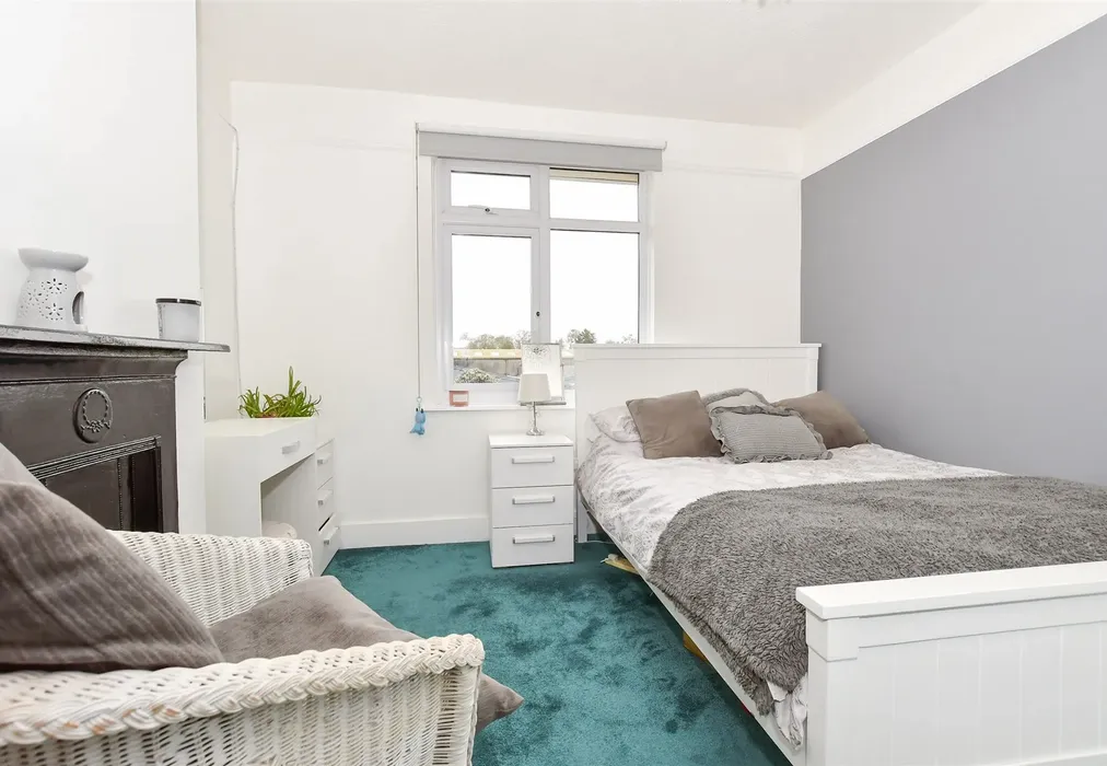 Bedroom 2 - Westover Road, Broadstairs, Kent - Wards of Kent