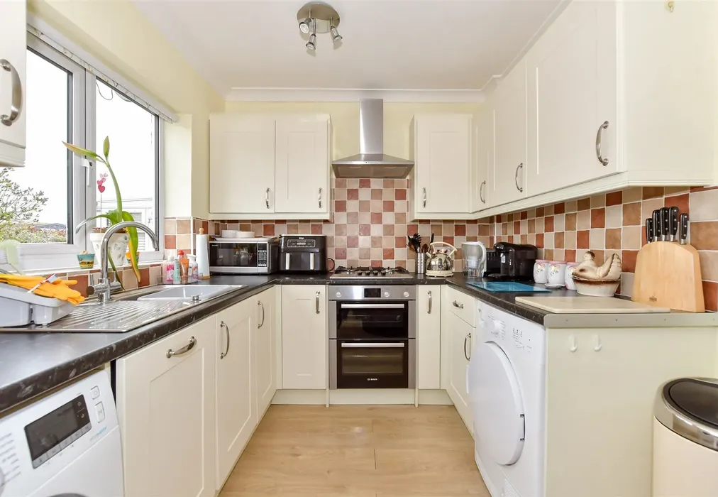 Kitchen/ Diner - Westover Road, Broadstairs, Kent - Wards of Kent
