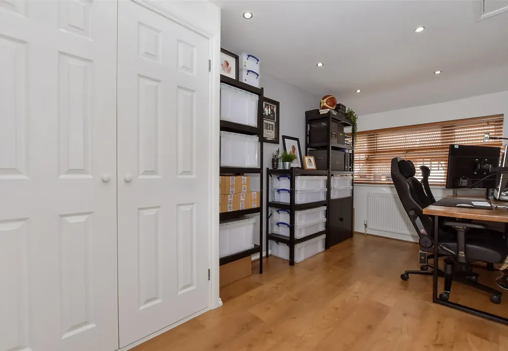 Office - Blacksmith Drive, Weavering, Maidstone, Kent - Wards of Kent