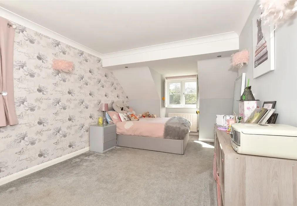 Bedroom 2 - St. Mary's Meadow, Wingham, Canterbury, Kent - Wards of Kent