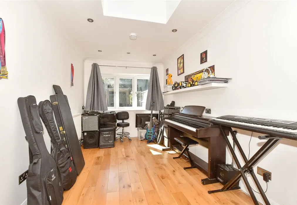 Family Room - St. Mary's Meadow, Wingham, Canterbury, Kent - Wards of Kent