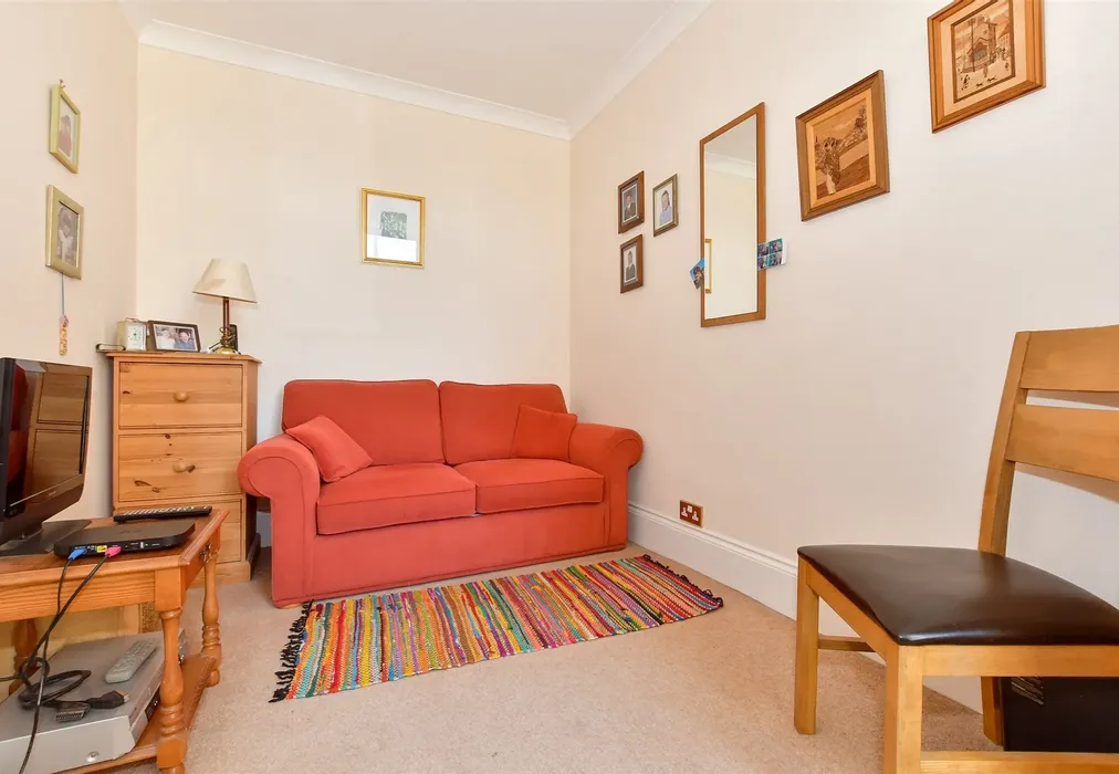 Bedroom 2 - Eastern Esplanade, Cliftonville, Margate, Kent - Wards of Kent