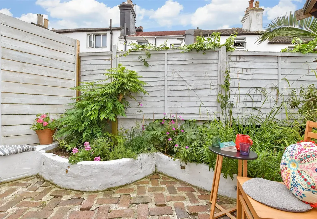 Rear Garden - Shaftesbury Road, Brighton, East Sussex - Wards of Kent