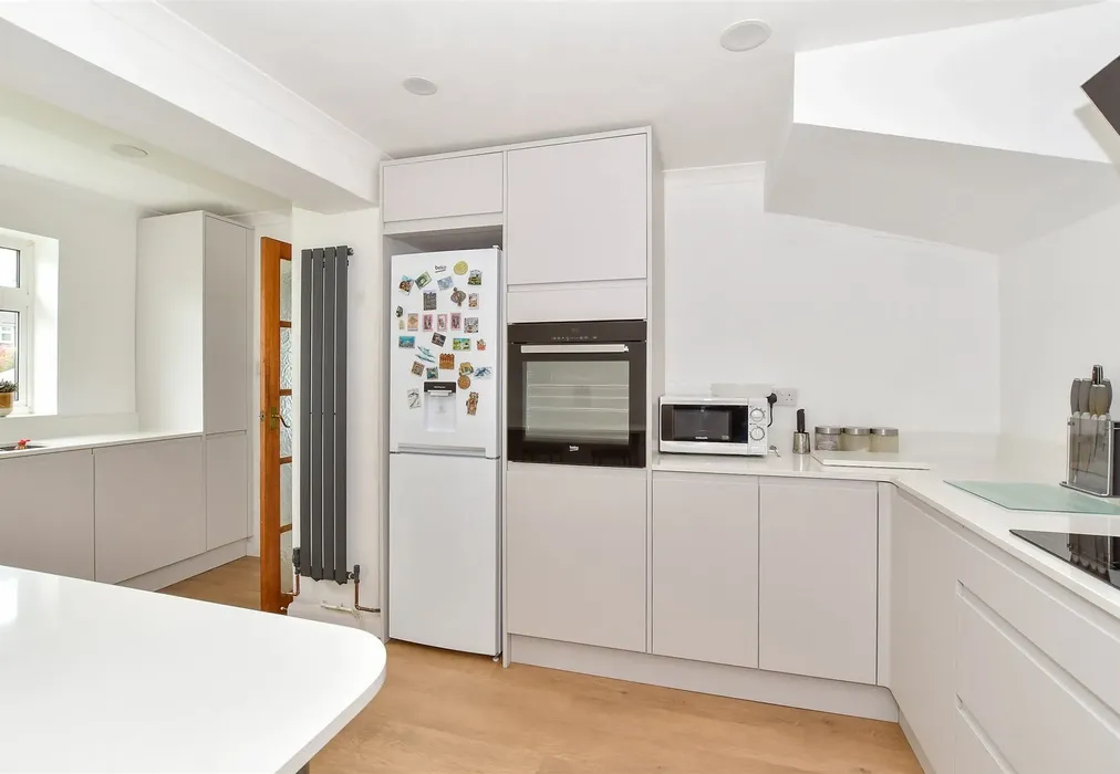 Kitchen - Fletcher Road, Staplehurst, Tonbridge, Kent - Wards of Kent