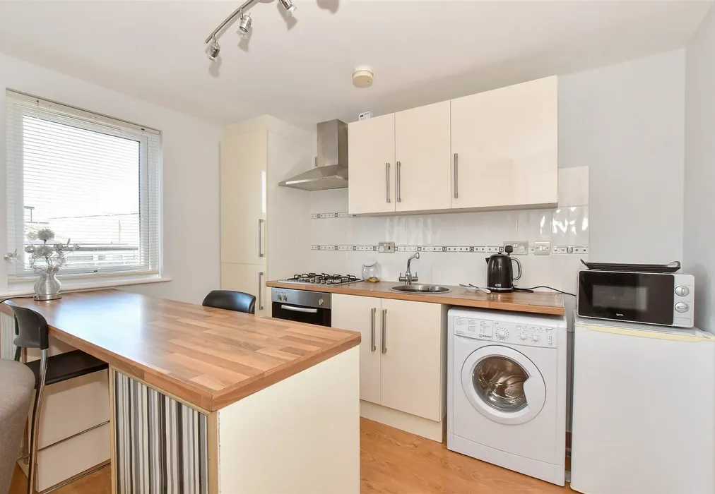 Kitchen - Regent Street, Shanklin, Isle of Wight - Wards of Kent