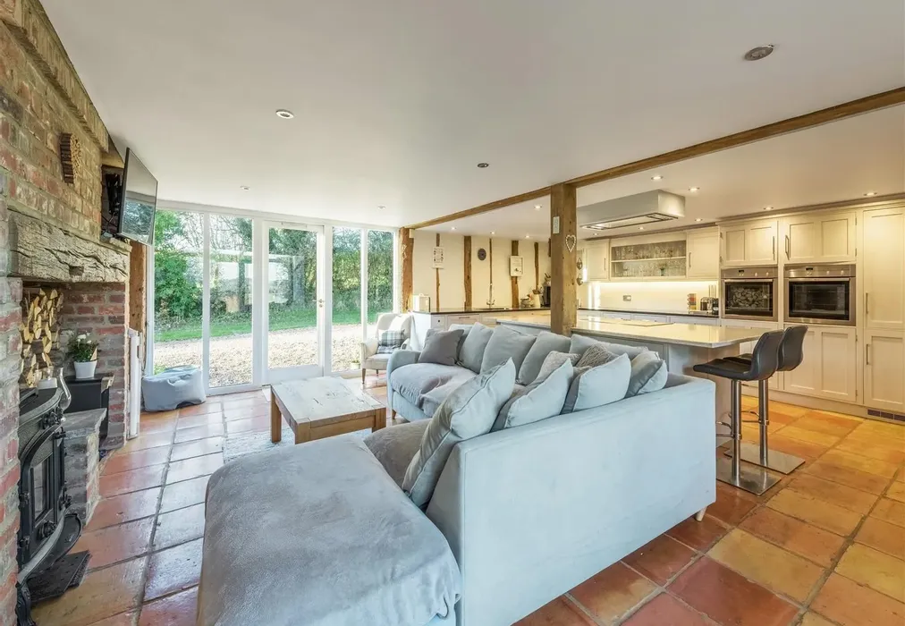 Internal Kitchen/ Dining Area - Salmans Lane, Penshurst, Tonbridge, Kent - Wards of Kent