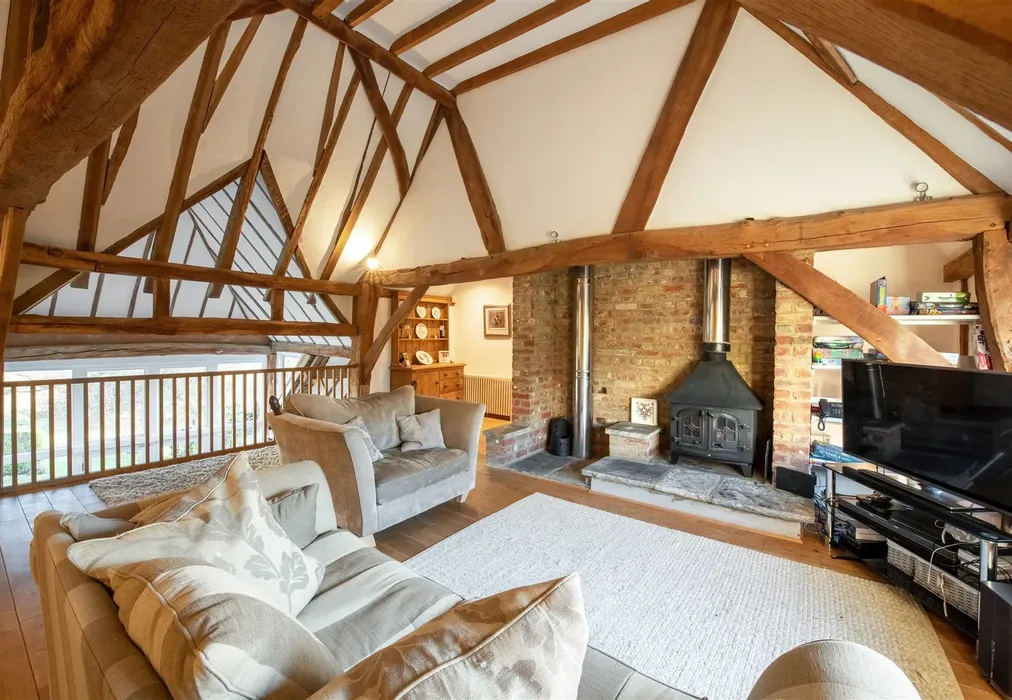 Lounge Updated - Salmans Lane, Penshurst, Tonbridge, Kent - Wards of Kent