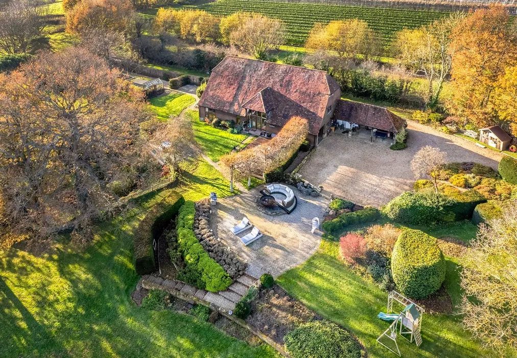 Area Shot - Salmans Lane, Penshurst, Tonbridge, Kent - Wards of Kent