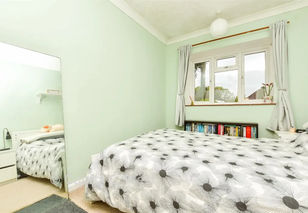 Bedroom 2 - Ninehams Road, Caterham, Surrey - Wards of Kent