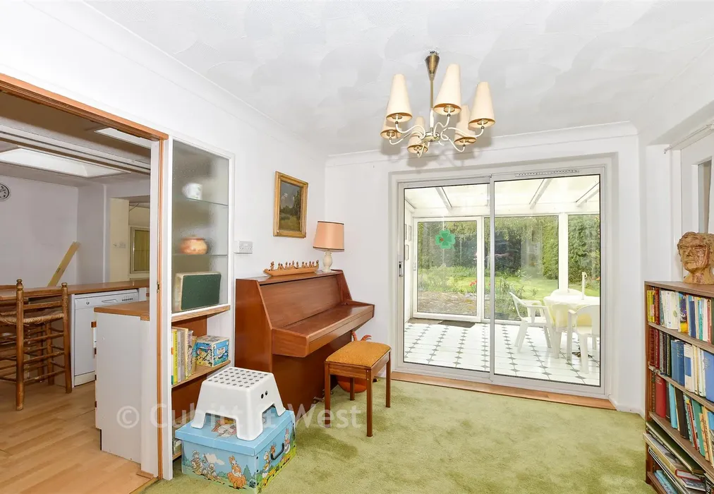 Sitting Room - Horley Row, Horley, Surrey - Wards of Kent