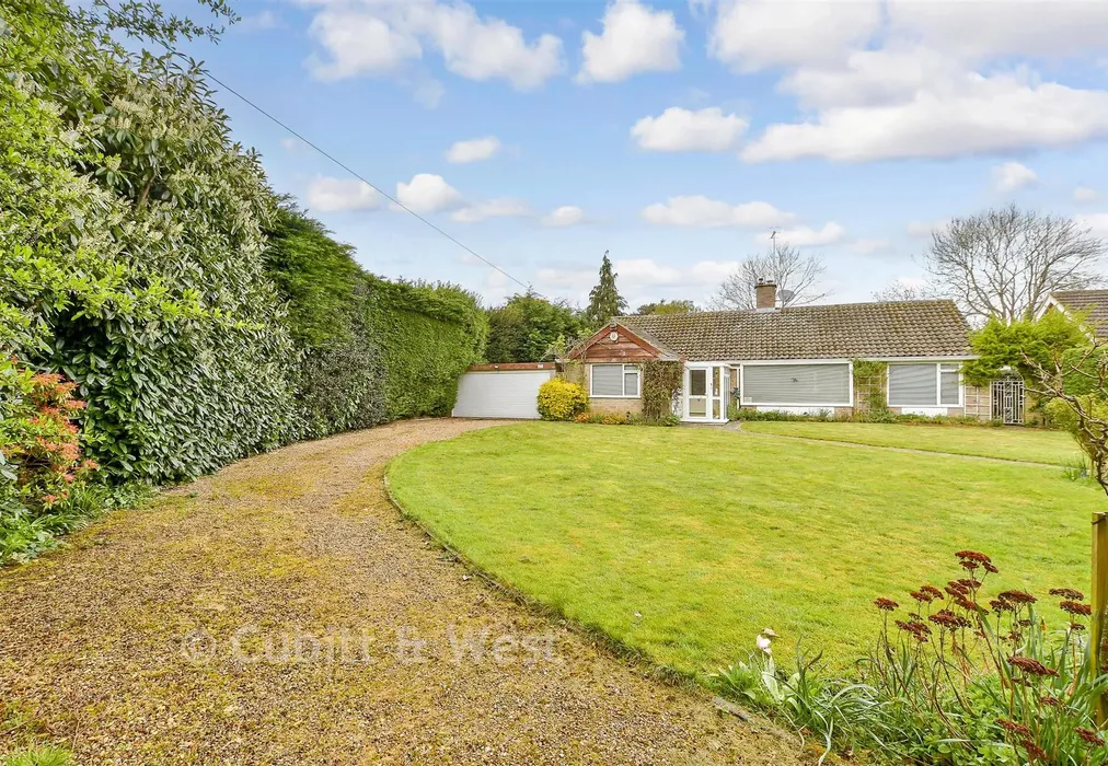 Driveway/Parking - Horley Row, Horley, Surrey - Wards of Kent