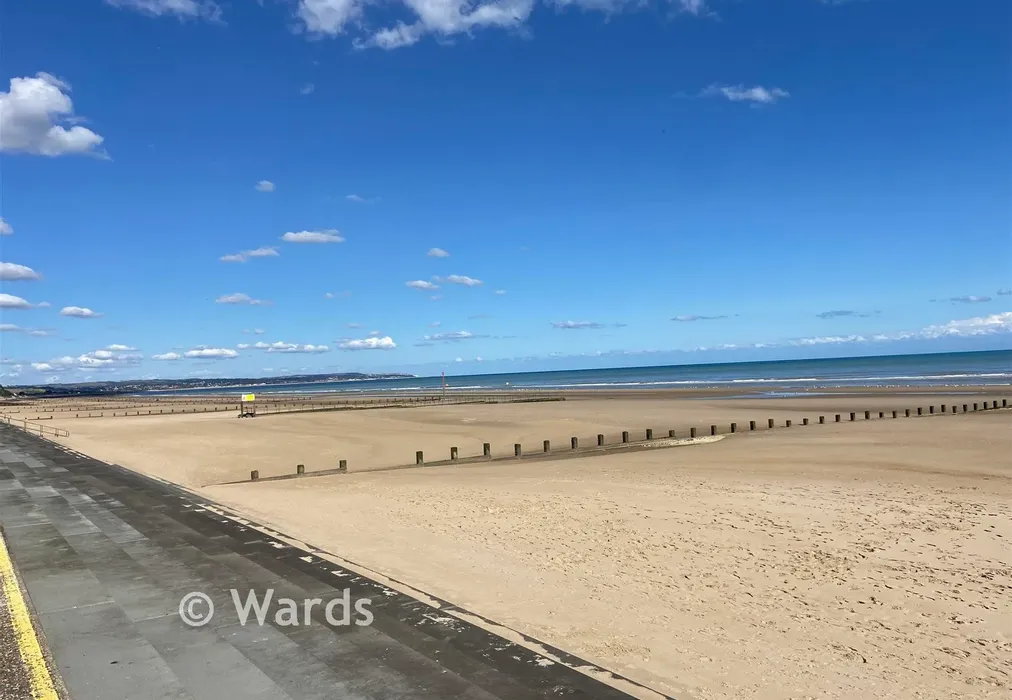 Beach - Hythe Road, Dymchurch, Romney Marsh, Kent - Wards of Kent