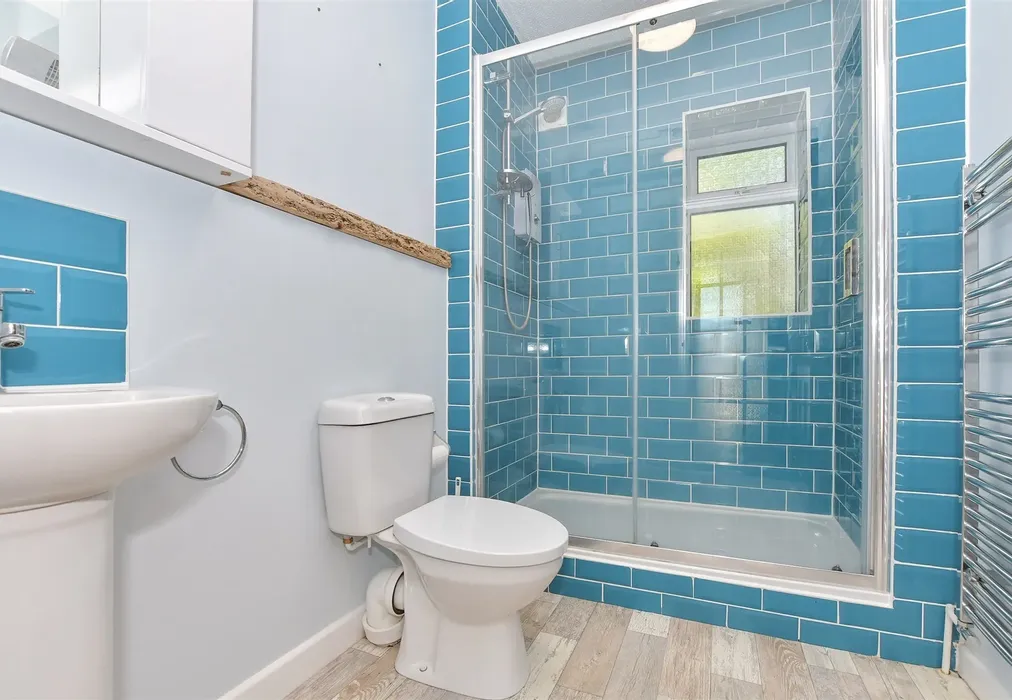 Annexe Shower Room - Hythe Road, Dymchurch, Romney Marsh, Kent - Wards of Kent