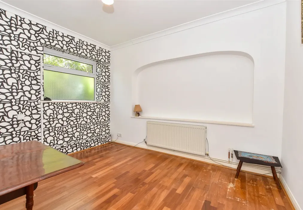 Office / bedroom 5 - Hythe Road, Dymchurch, Romney Marsh, Kent - Wards of Kent