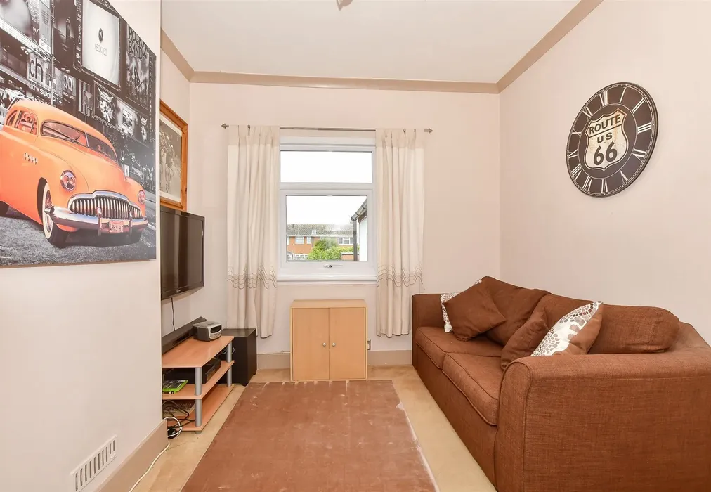Bedroom 2 - Victoria Avenue, St. Peters, Broadstairs, Kent - Wards of Kent