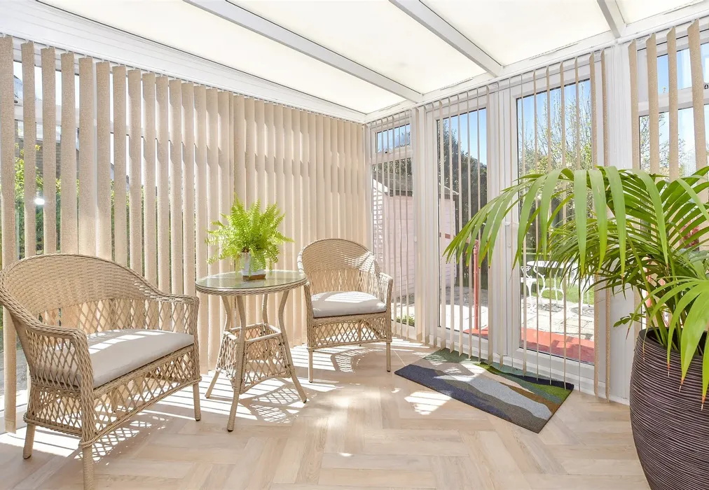 Conservatory - Rolfe Lane, New Romney, Kent - Wards of Kent