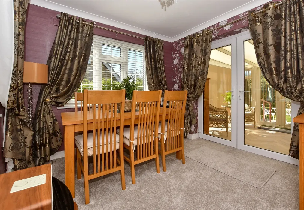 Dining Room - Rolfe Lane, New Romney, Kent - Wards of Kent
