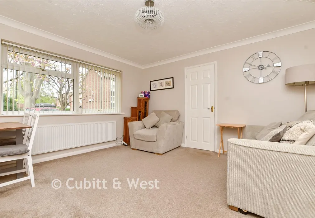 Living Room - Dale Road, Purley, Surrey - Wards of Kent