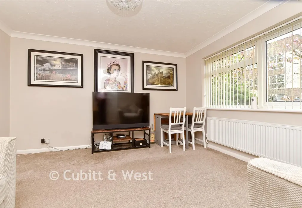 Living Room - Dale Road, Purley, Surrey - Wards of Kent