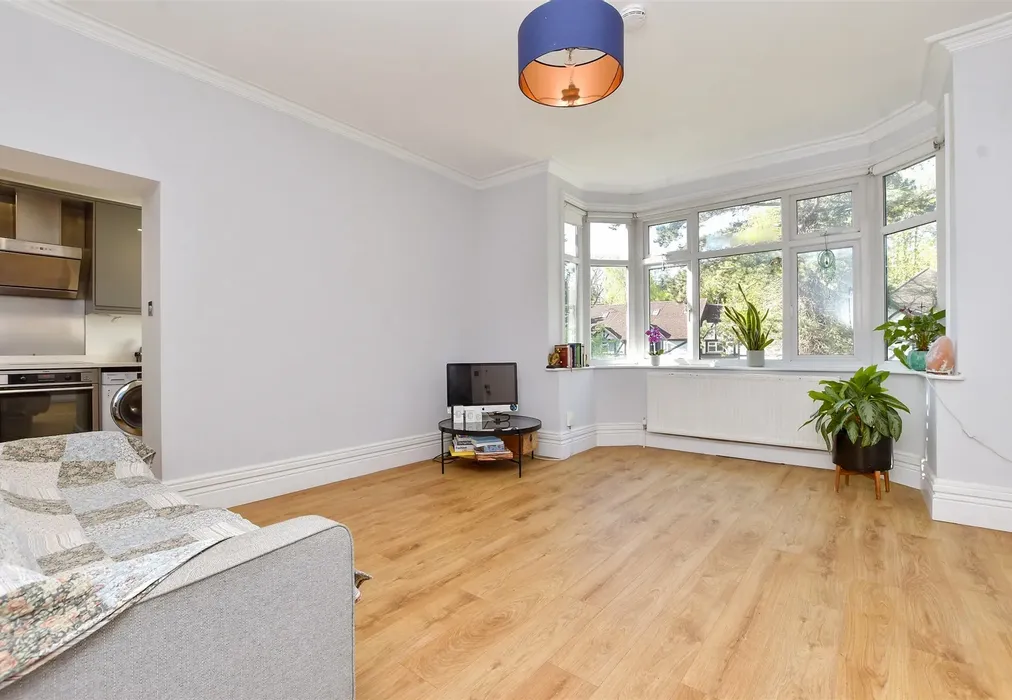 Studio Room - Foxley Lane, Purley, Surrey - Wards of Kent