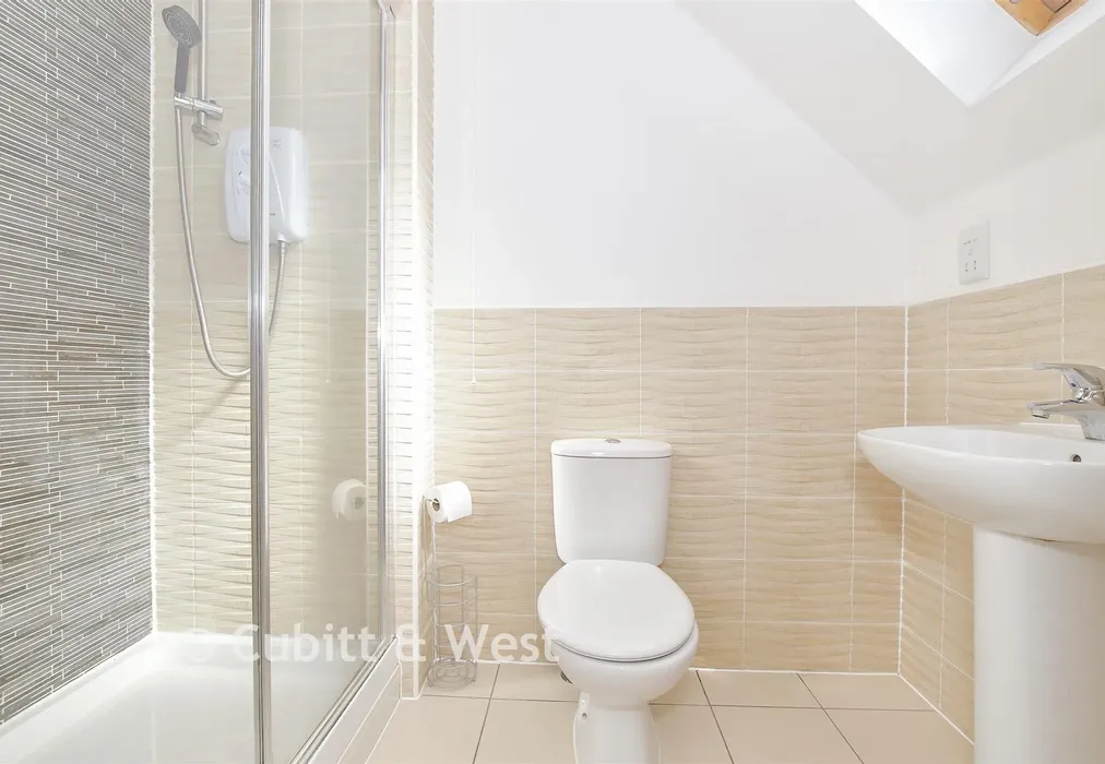 Shower Room 1 - Oaklands Avenue, Rowland's Castle, Hampshire - Wards of Kent