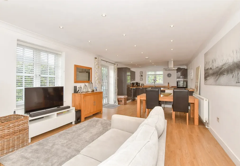 Lounge/Kitchen/ Diner - Island Road, Upstreet, Canterbury, Kent - Wards of Kent