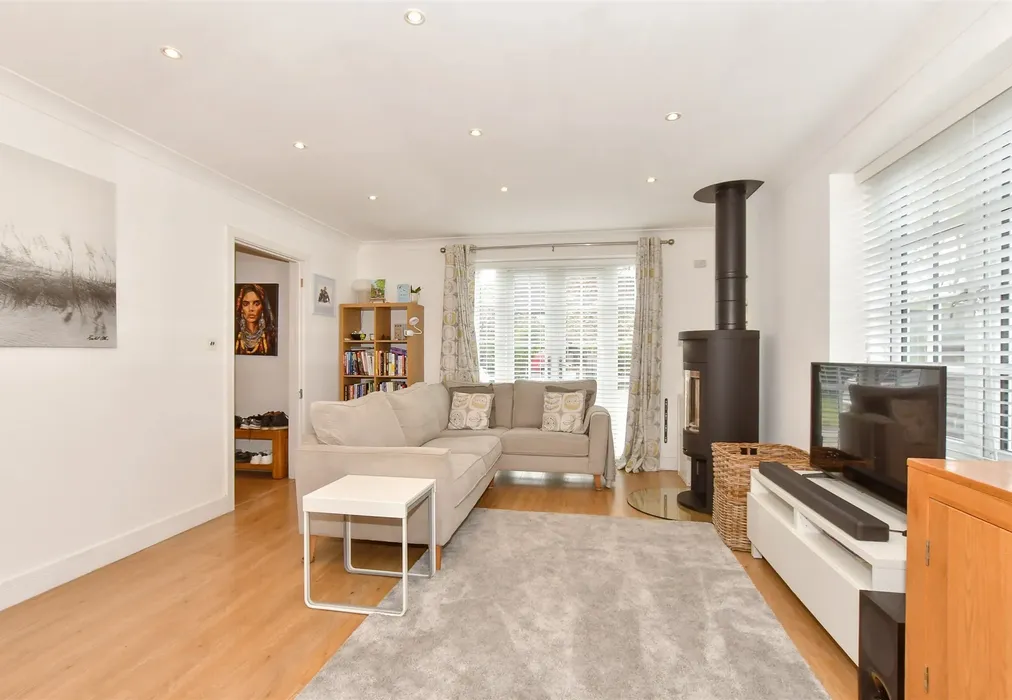Lounge/Kitchen/ Diner - Island Road, Upstreet, Canterbury, Kent - Wards of Kent
