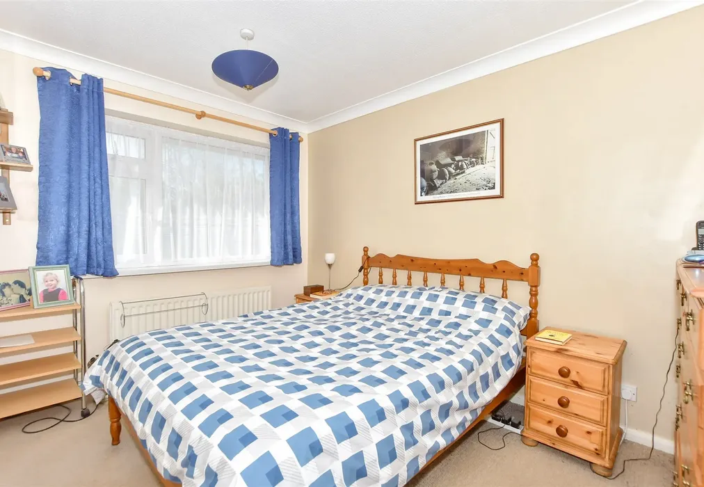 Bedroom 1 - Crofton Close, Waterlooville, Hampshire - Wards of Kent
