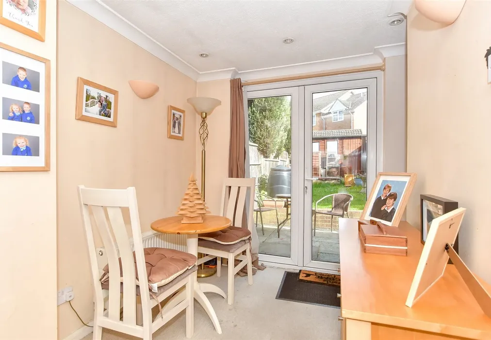 Breakfast Area - Crofton Close, Waterlooville, Hampshire - Wards of Kent