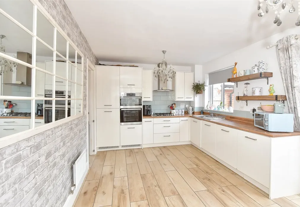 Kitchen/ Diner - Cooper Drive, Herne Bay, Kent - Wards of Kent