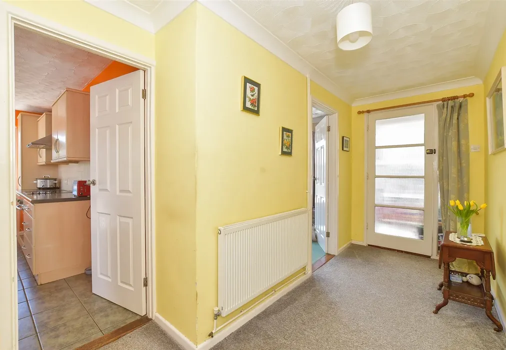 Hall - Green Lane, Clanfield, Waterlooville, Hampshire - Wards of Kent