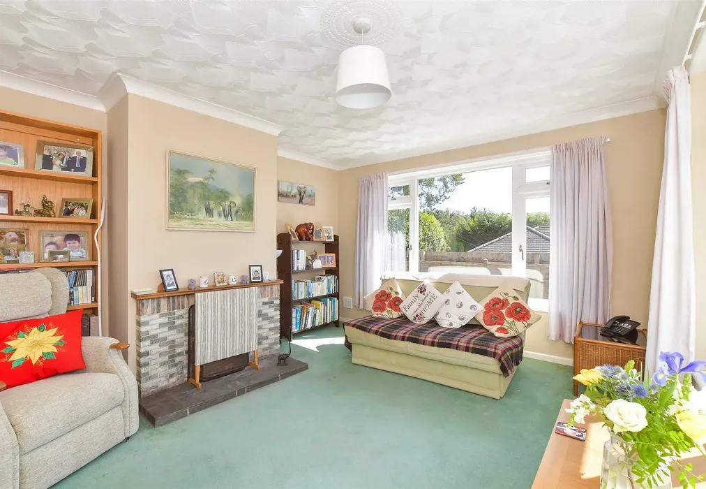 Lounge - Green Lane, Clanfield, Waterlooville, Hampshire - Wards of Kent