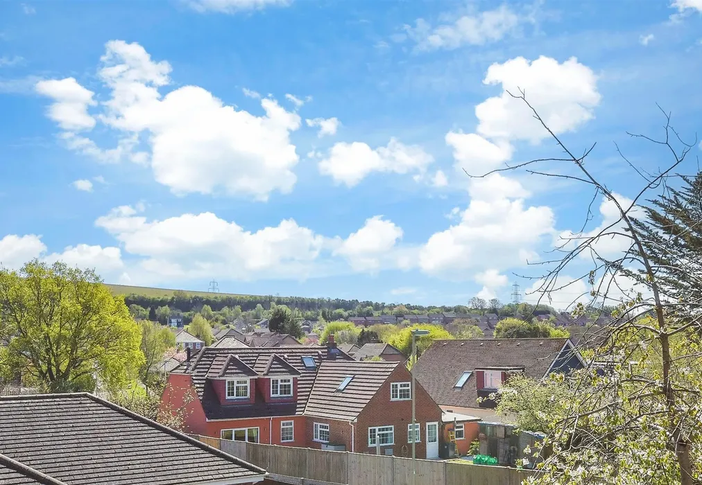 Views - Green Lane, Clanfield, Waterlooville, Hampshire - Wards of Kent