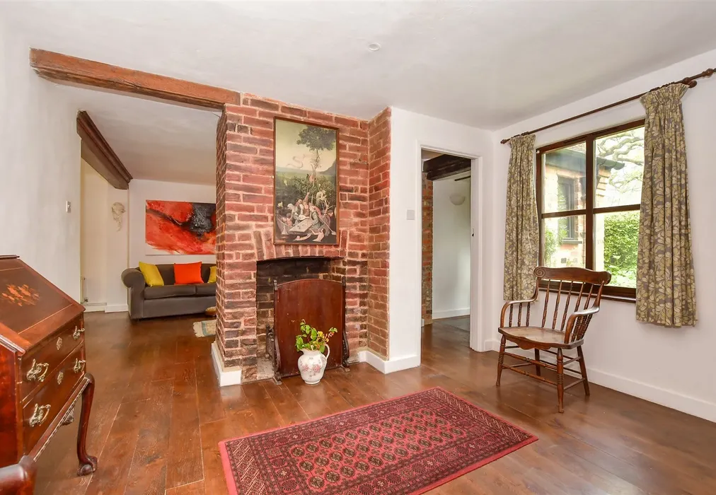 Hallway - Harbourne Lane, High Halden, Ashford, Kent - Wards of Kent