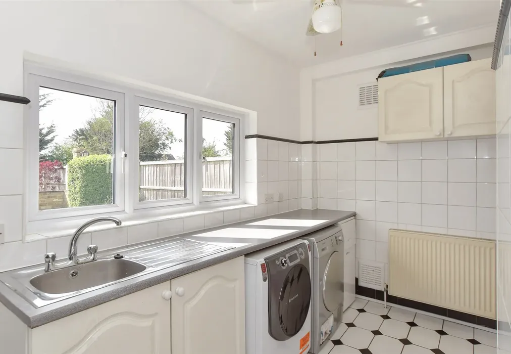 Utility Room - Butts Green Road, Hornchurch, Essex - Wards of Kent