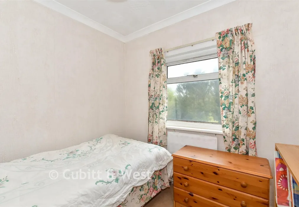 Bedroom 3 - Green Lane, Crowborough, East Sussex - Wards of Kent