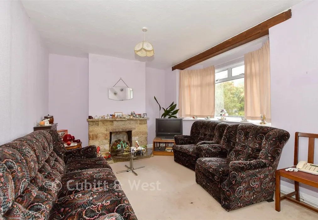 Lounge - Green Lane, Crowborough, East Sussex - Wards of Kent