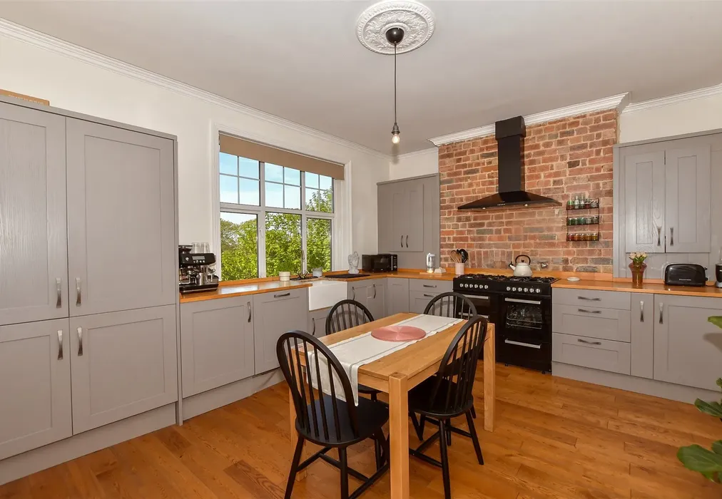 Kitchen - Sandhurst Road, Tunbridge Wells, Kent - Wards of Kent