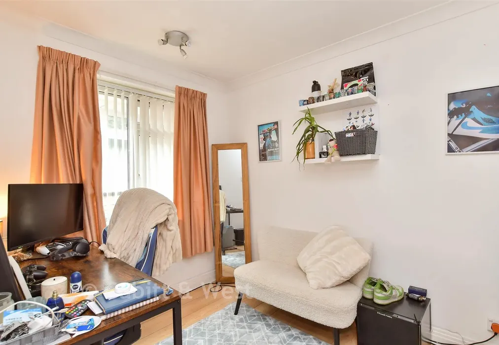 Bedroom 4 - Sycamore Close, Woodingdean, Brighton, East Sussex - Wards of Kent