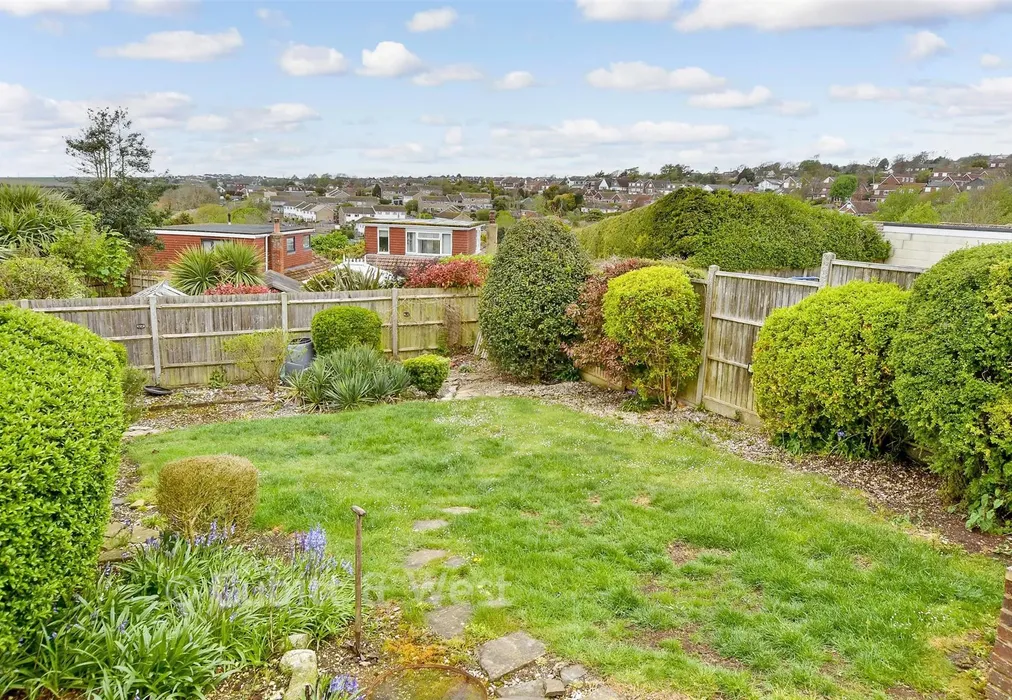 Rear Garden - Sycamore Close, Woodingdean, Brighton, East Sussex - Wards of Kent