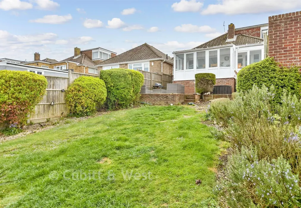 Rear Garden - Sycamore Close, Woodingdean, Brighton, East Sussex - Wards of Kent