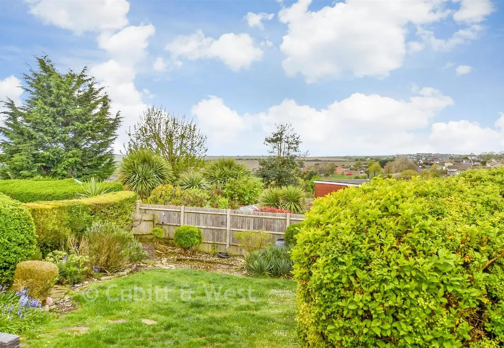 Rear Garden - Sycamore Close, Woodingdean, Brighton, East Sussex - Wards of Kent
