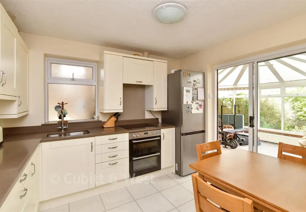 Kitchen - Downland Road, Woodingdean, Brighton, East Sussex - Wards of Kent