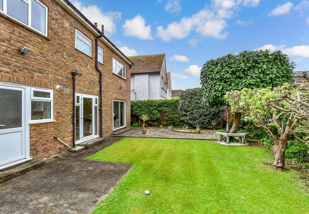 Rear Garden - Parklands Avenue, Bognor Regis, West Sussex - Wards of Kent