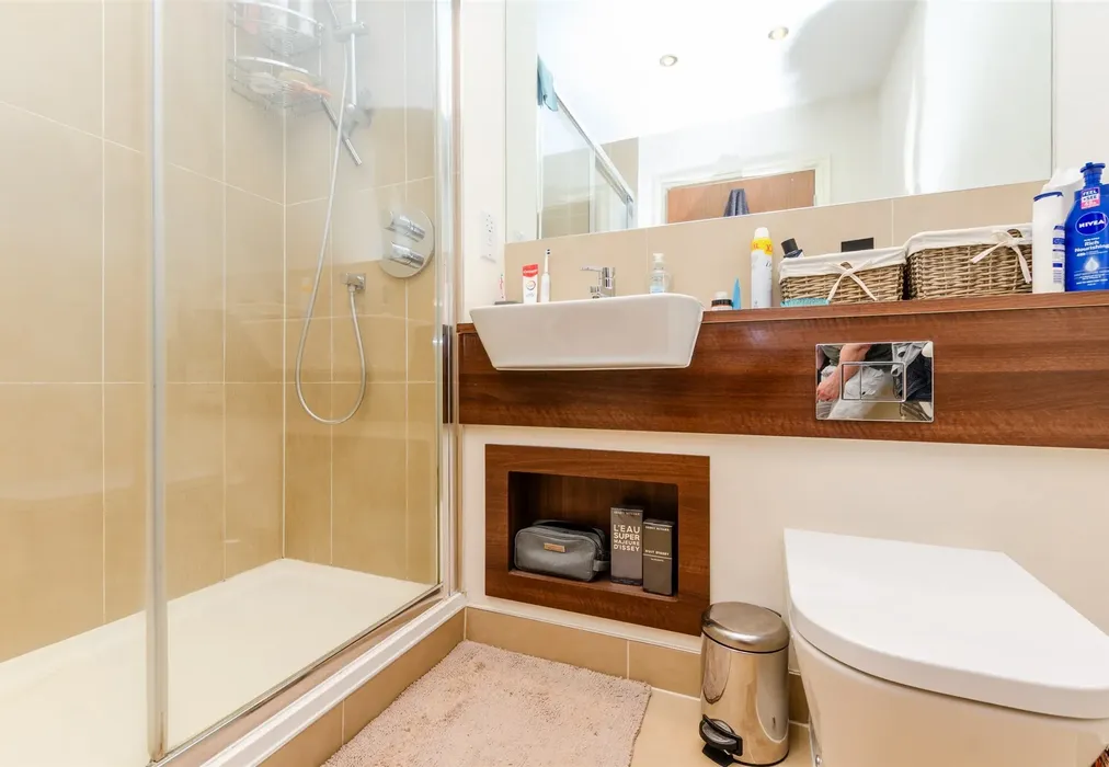 En-Suite Shower Room - Pearl Lane, Gillingham, Kent - Wards of Kent